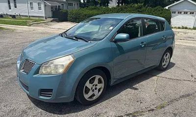 2009 Pontiac Vibe Base