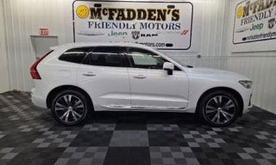 2023 Volvo XC60 Plus Dark