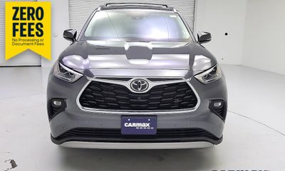 2022 Toyota Highlander Platinum