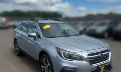 2019 Subaru Outback Base ES
