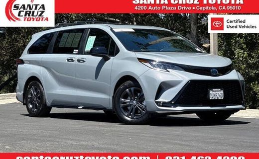 2025 Toyota Sienna XSE
