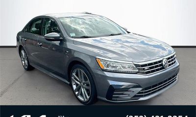 2018 Volkswagen Passat S R Line