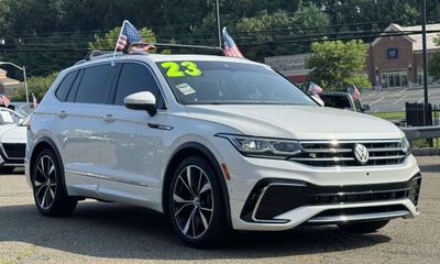 2023 Volkswagen Tiguan 4Motion SEL R