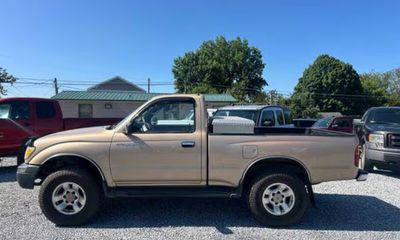1999 Toyota Tacoma Deluxe