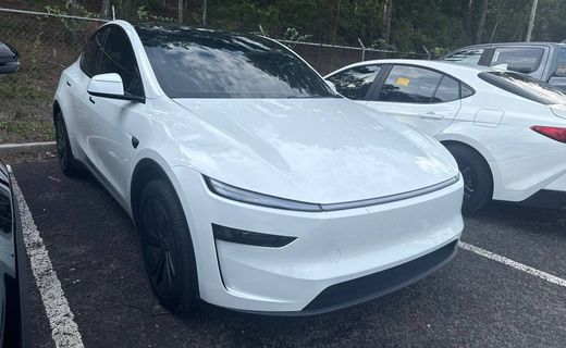 2026 Tesla Model Y Long Range