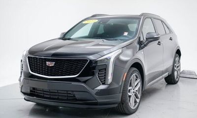 2023 Cadillac XT4 Sport