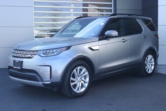 2020 Land Rover Discovery — a typically priced live listing