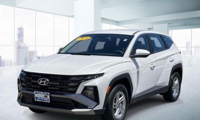 2025 Hyundai Tucson SE