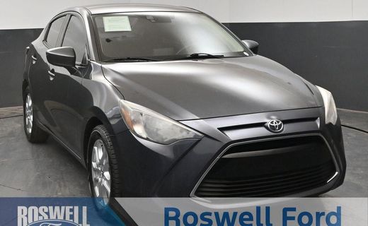 2017 Toyota Yaris IA Base