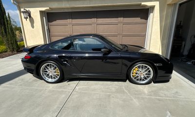 2010 Porsche 911 Turbo Coupe