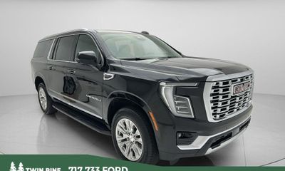 2025 GMC Yukon XL Denali