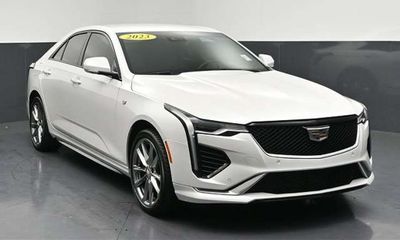 2023 Cadillac CT4 Sport