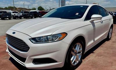 2013 Ford Fusion SE