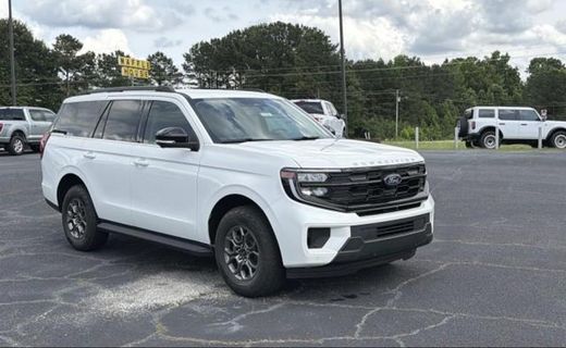 2026 Ford Expedition Active