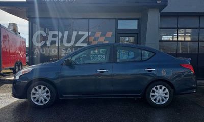 2016 Nissan Versa SV