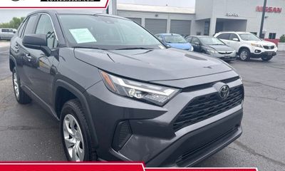 2023 Toyota RAV4 LE