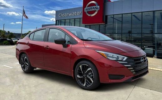 2025 Nissan Versa SR