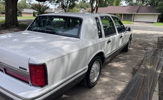 1997 Lincoln Town CAR