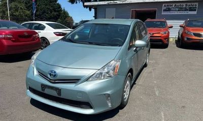 2014 Toyota Prius V Three