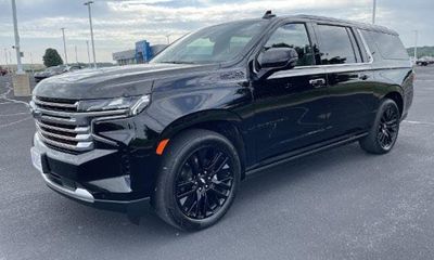 2023 Chevrolet Suburban High Country