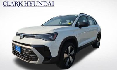 2025 Volkswagen Taos 4Motion S