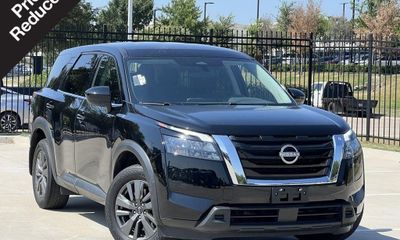 2023 Nissan Pathfinder S