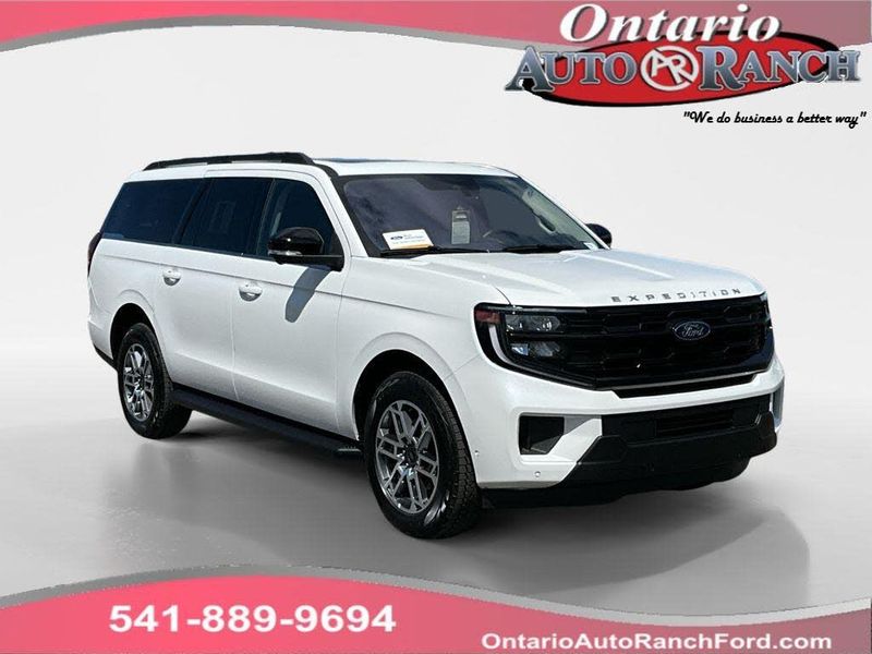 2025 Ford Expedition Max — a typically priced live listing