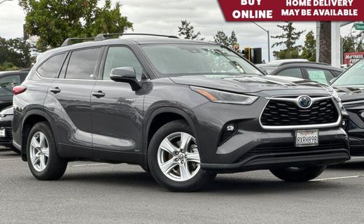 2021 Toyota Highlander LE