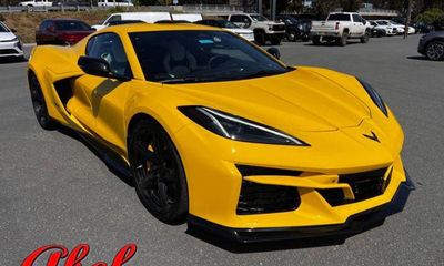 2025 Chevrolet Corvette E RAY Preferred