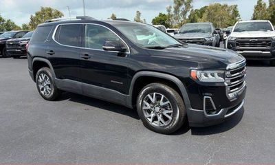2023 GMC Acadia SLT