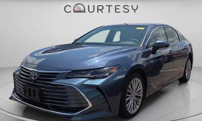 2019 Toyota Avalon Hybrid XLE XSE