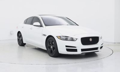 2019 Jaguar XE Premium