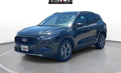 2025 Ford Escape ST Line Select