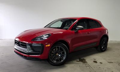 2026 Porsche Macan T