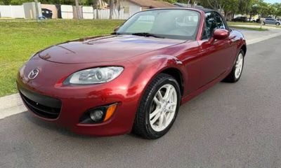 2012 Mazda MX-5 Sport GX