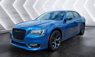 2023 Chrysler 300 Touring L