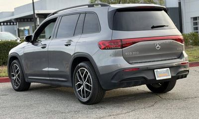 2022 Mercedes-Benz EQB-Class EQB300 4MATIC