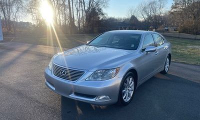2008 Lexus LS Base