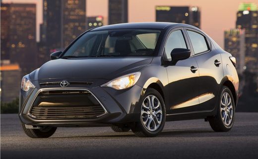 2017 Toyota Yaris IA Base