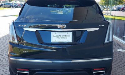 2020 Cadillac XT5 Sport