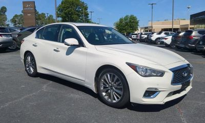 2023 Infiniti Q50 Luxe