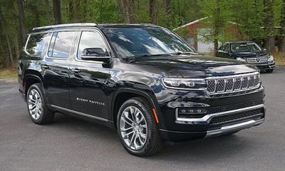 2023 Jeep Grand Wagoneer Series II