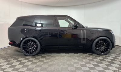 2023 Land Rover Range SE