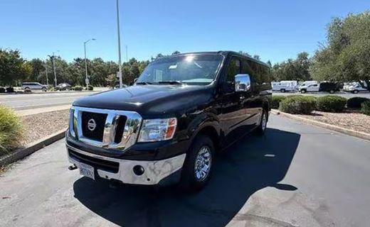 2018 Nissan NV V8 SL