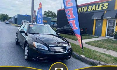 2013 Chrysler 200 LX