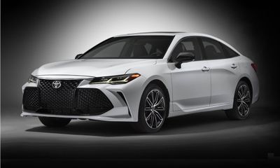 2019 Toyota Avalon XLE XSE Touring