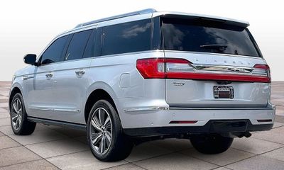 2019 Lincoln Navigator L Select