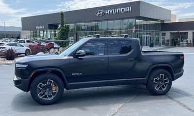 2022 Rivian R1T Adventure