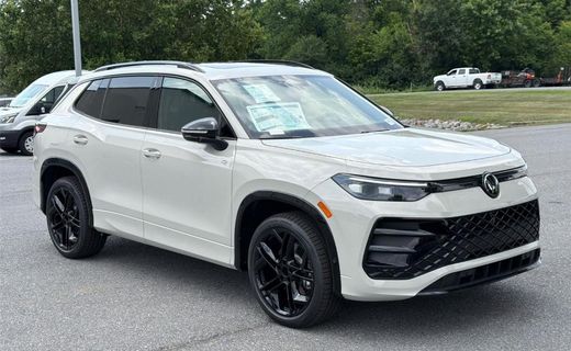 2026 Volkswagen Tiguan 4MOTION SE Black