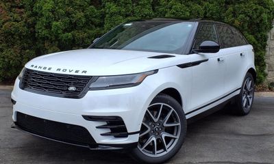 2026 Land Rover Range Velar P250 Dynamic SE